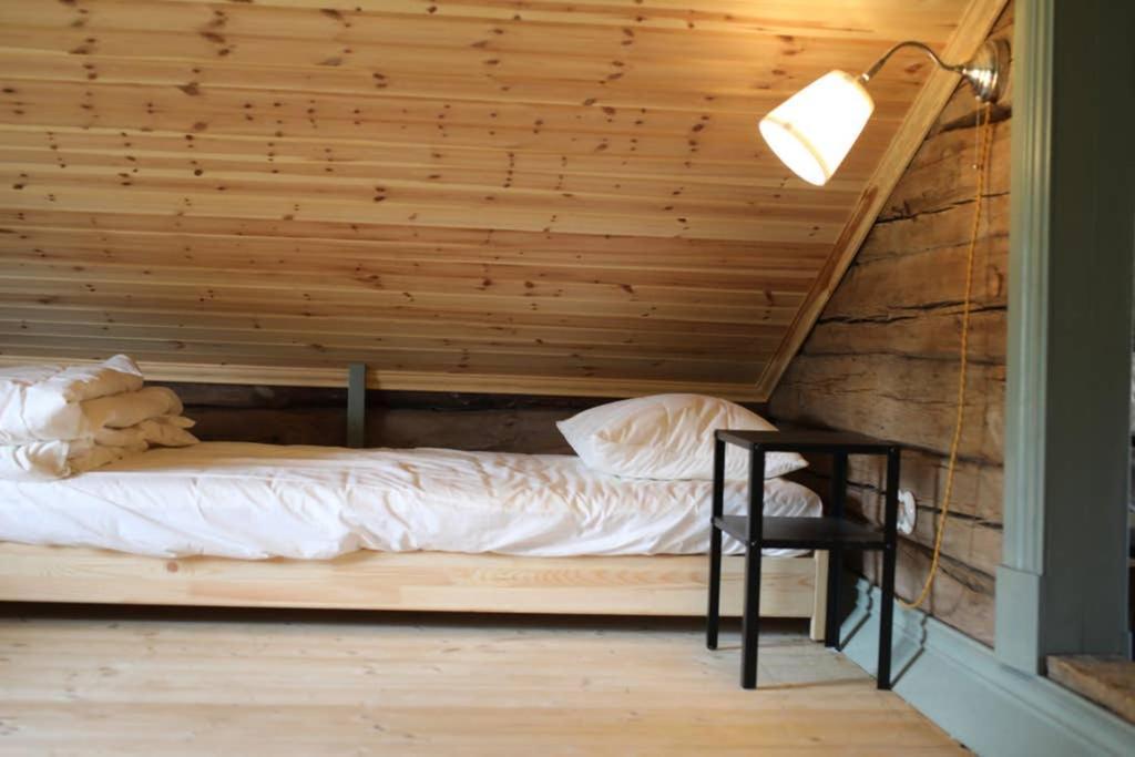 Sjoenaera Stuga Med Bat Och Bastu Ramkvilla Extérieur photo